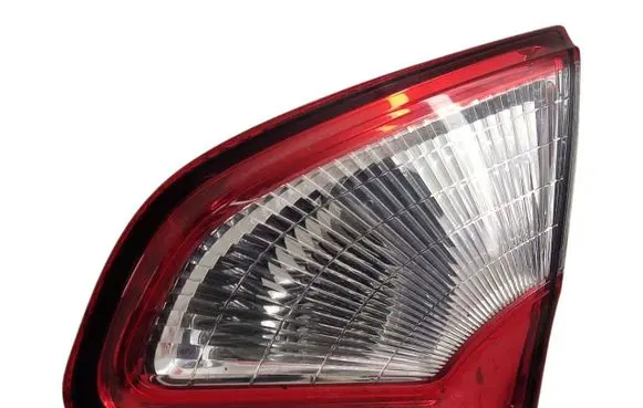 Nissan Qashqai Tailgate rear/tail lights B26550BR01A 89503209