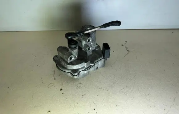 Audi A6 S6 C6 4F Intake manifold valve actuator/motor 059129086M 1045475S01 A6C53308513