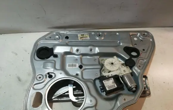 Rear door window regulator with motor