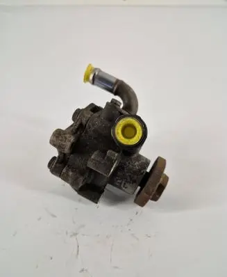 Volkswagen Caddy Power steering pump 1J0422154A