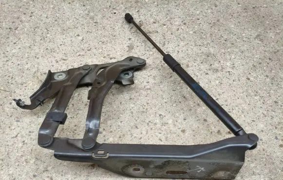 Audi Q5 SQ5 FY Engine bonnet/hood hinges 80A823301C