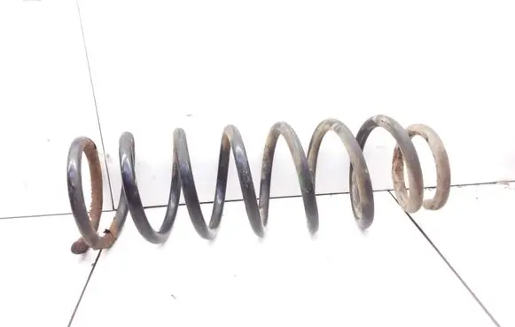 Toyota Corolla Verso E121 Rear coil spring