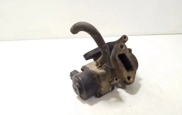 Nissan X-Trail T30 EGR valve