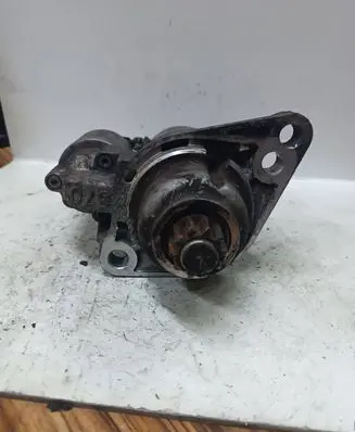 Volkswagen PASSAT B6 Starter motor 0001120410