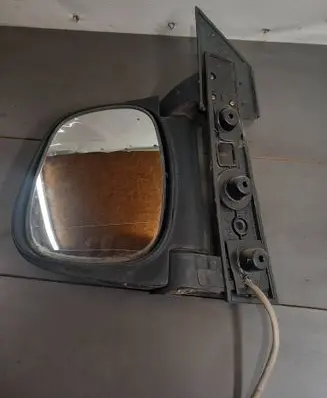 Hyundai H-1, Starex, Satellite Front door electric wing mirror E11015417 E11025417