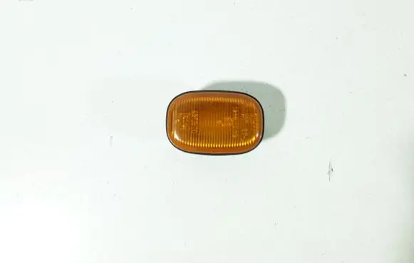 Toyota Previa (XR30, XR40) II Front fender indicator light 013047 6R019461
