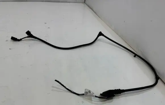 Skoda Superb B8 (3V) Rear ABS sensor wiring 3G0927902D