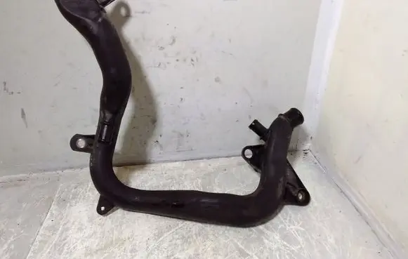 Opel Zafira A Engine coolant pipe/hose 13111683