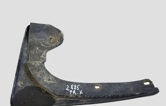 Skoda Octavia Mk2 (1Z) Front mudguard 1Z0821819