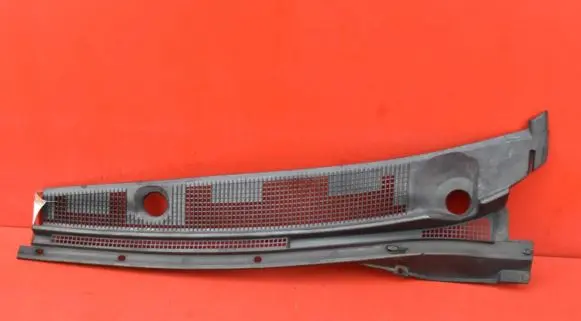 Mitsubishi Lancer Wiper trim MR533285