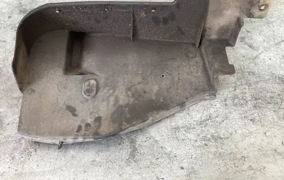 Chrysler Grand Voyager IV Engine splash shield/under tray 2811825