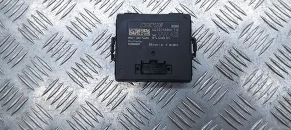 Volkswagen PASSAT B8 Gateway control module 5QE907530F 5QE907530A