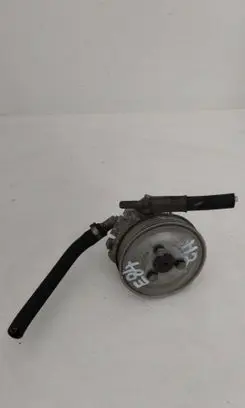 BMW X1 E84 Power steering pump 678045902
