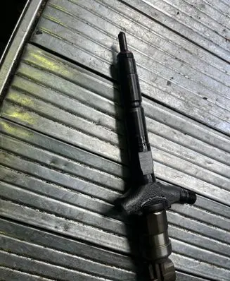 Opel Vectra C Fuel injector 8972391617
