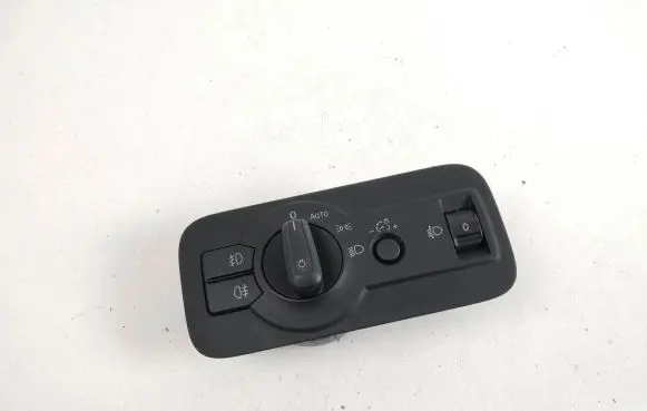 Volkswagen Touareg II Light switch 7P6941431B