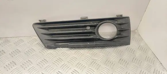 Opel Zafira B Front fog light trim/grill 13124990
