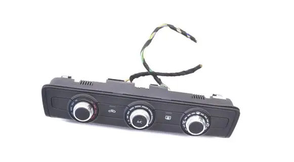 BMW X3 F25 Interior fan control switch 8V0820047F