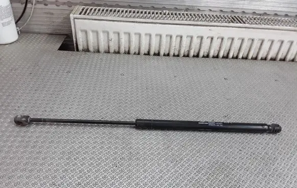 SsangYong Kyron Tailgate/trunk strut/damper 7146009000