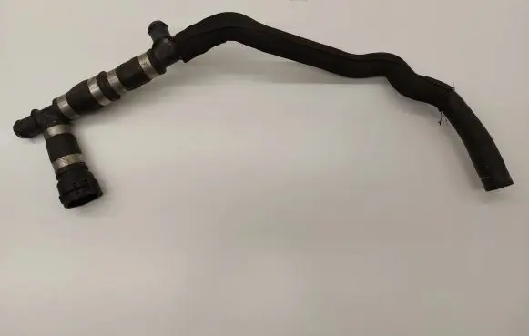 Audi A6 S6 C6 4F Engine coolant pipe/hose 8E0121349C