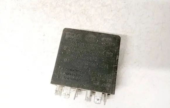 Seat Toledo II (1M) Other relay 4a0919471 3015kg00656800
