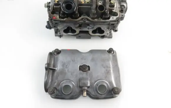 Subaru Impreza II Engine head 