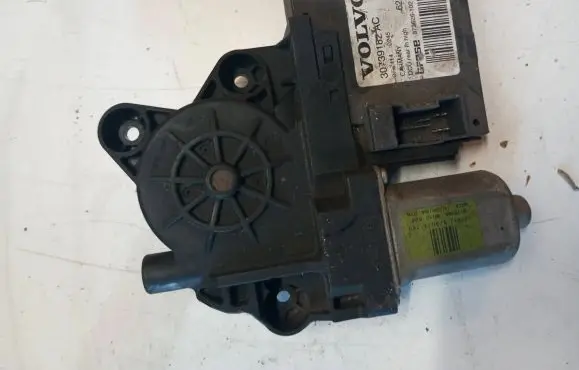 Front door window regulator motor