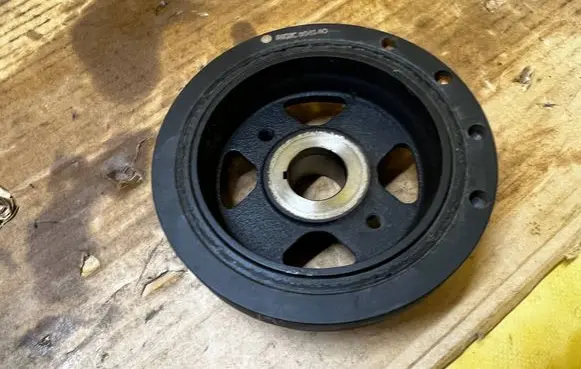 Toyota RAV 4 (XA50) Crankshaft pulley NOIC304140 NOIC-304140 NOIC