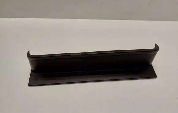Rear/tail light trim molding