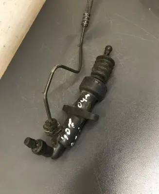 Peugeot 407 Clutch master cylinder