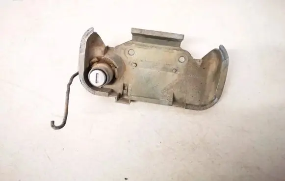 Opel Astra F Front door lock (next to the handle) 