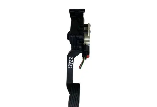 Opel Mokka Accelerator throttle pedal 95087911