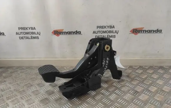 Volkswagen e-Golf Brake pedal 5Q1721117
