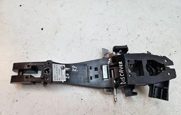 Front door exterior handle/bracket