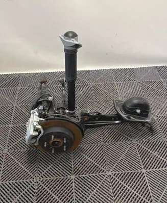Lexus ES 300h (7th Gen) Rear wheel hub spindle/knuckle