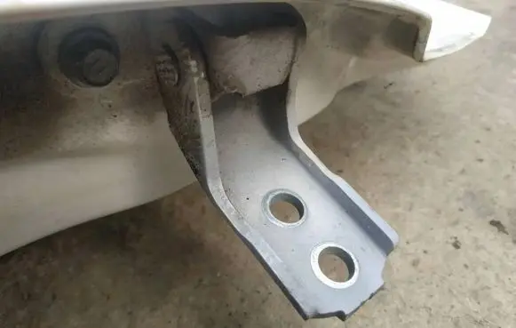 Toyota Aygo AB10 Front door upper hinge