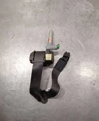 Volvo C30 Rear seatbelt 