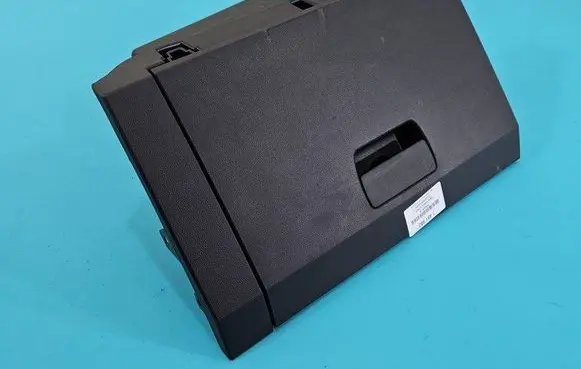 Dacia Sandero III Glove box 685009119R IMPRK1451682