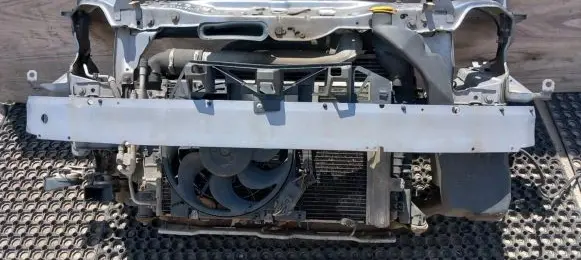 Opel Zafira B Radiator support slam panel