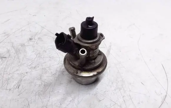 Mercedes-Benz C W205 AdBlue injector 0444025017