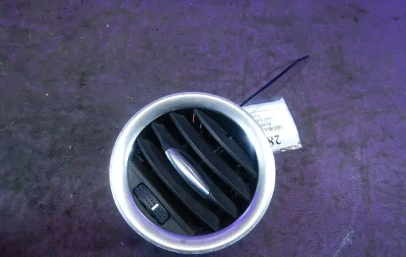 Opel Adam Dashboard air vent grill cover trim 13365419
