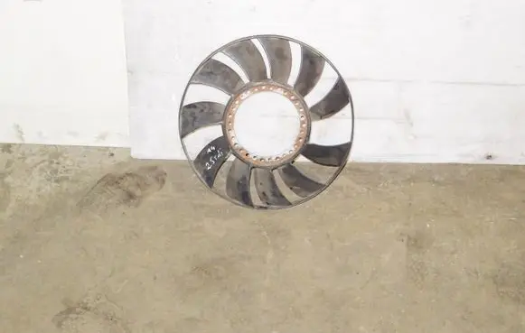 Audi A4 S4 B6 8E 8H Fan impeller 059121301A