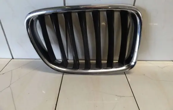 BMW X1 E84 Front bumper lower grill