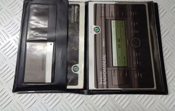 Skoda Octavia Mk2 (1Z) Owners service history hand book 