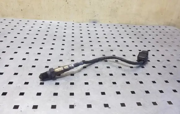 BMW 5 F10 F11 Lambda probe sensor 7791600 0281004018