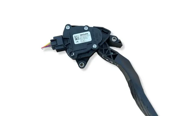 Nissan Qashqai Accelerator throttle pedal 6PV00997817 29112015