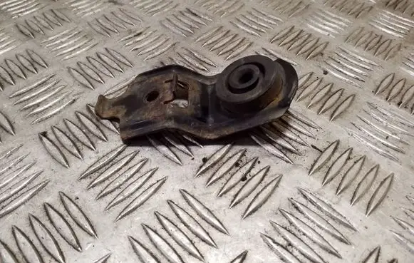 Subaru Forester SG Radiator mount bracket