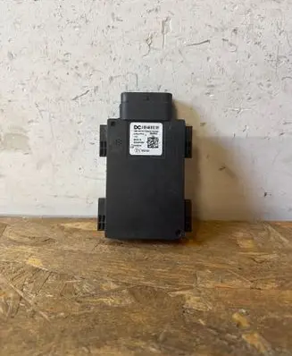 Mercedes-Benz Sprinter W907 W910 Distronic sensor radar A0004460892 28686956 10052023