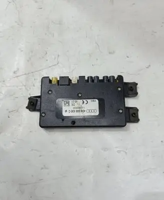 Audi A6 S6 C5 4B Aerial antenna amplifier 4D0035530C 12020000