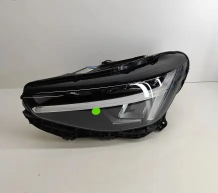 Volvo XC40 Headlight/headlamp 32404667