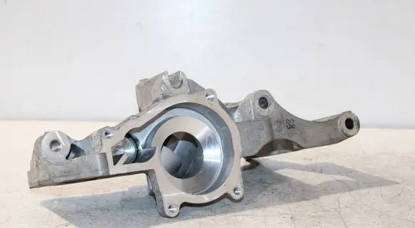 BMW 2 F46 Generator/alternator bracket 8576281